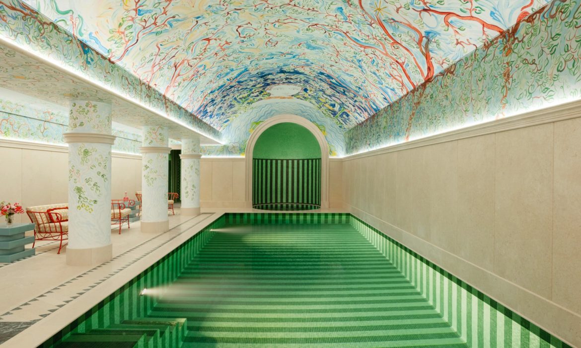 Marin Montagut au Grand Mazarin : l’hôtel poursuit sa programmation artistique