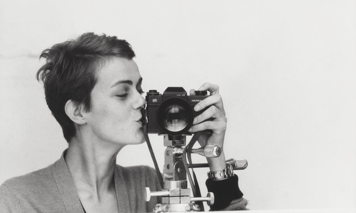 Douceur et luttes : le regard de Marie-Laure de Decker