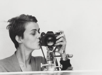 Douceur et luttes : le regard de Marie-Laure de Decker