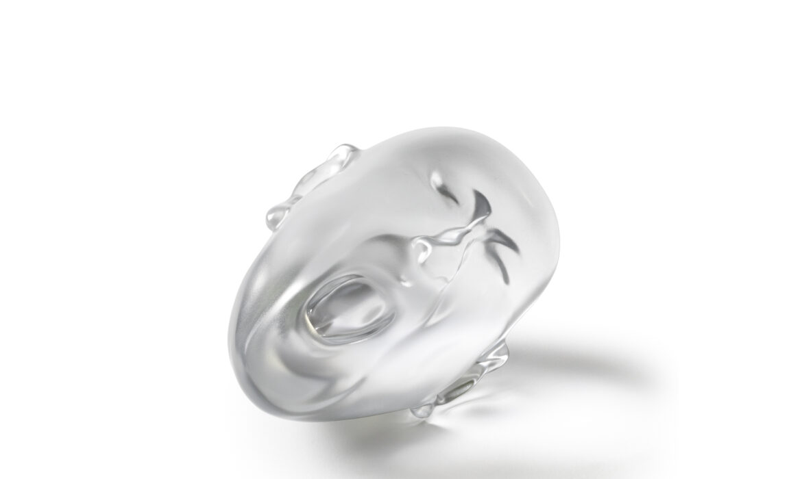Fang Lijun et Lalique : Yawning Man, quand le cristal donne une nouvelle dimension à l&rsquo;art contemporain